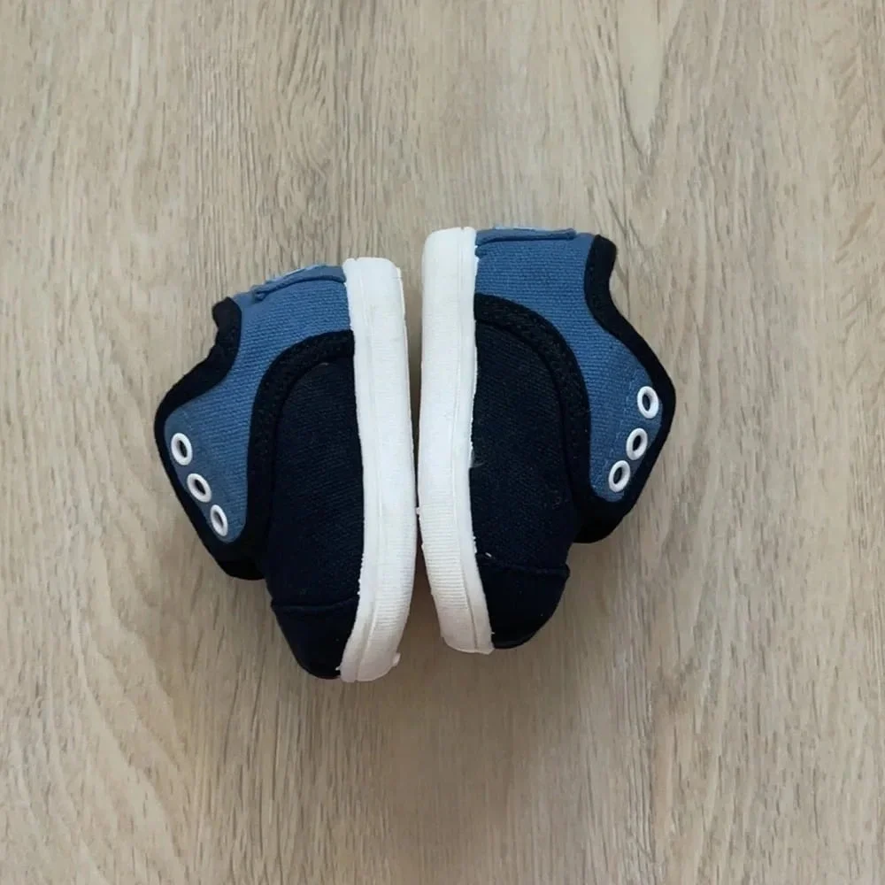 TOMS - Tiny Paseos Shoes, Size:‎ T2 US Toddler, Color: Black Blue